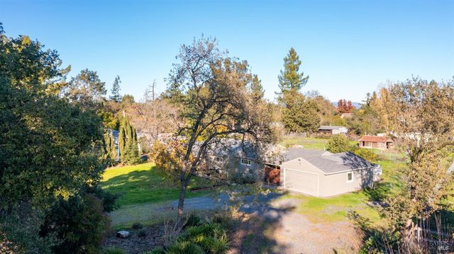 1130 Duer Rd, Sebastopol, CA 95472