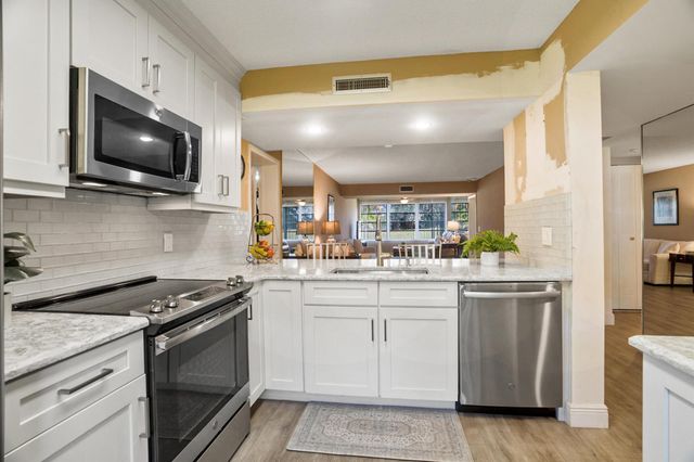 6061 Balboa Circle 102, Boca Raton, FL 33433