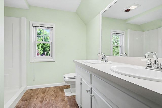 91 Warrington Dr, Brighton, NY 14618