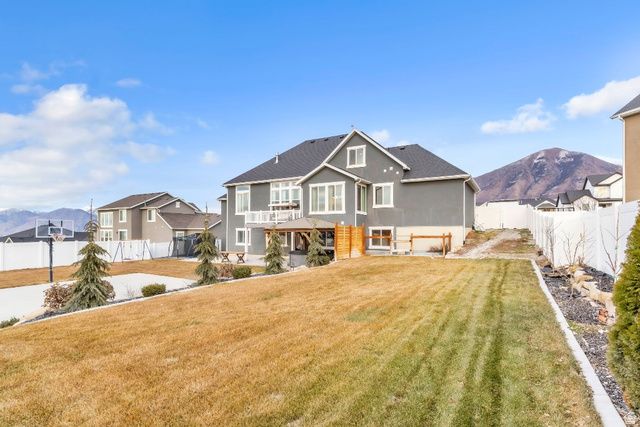 1033 N CHRISTLEY LN, Elk Ridge, UT 84651