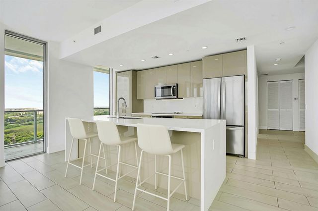 2000 Metropica Way 1503, Sunrise, FL 33323