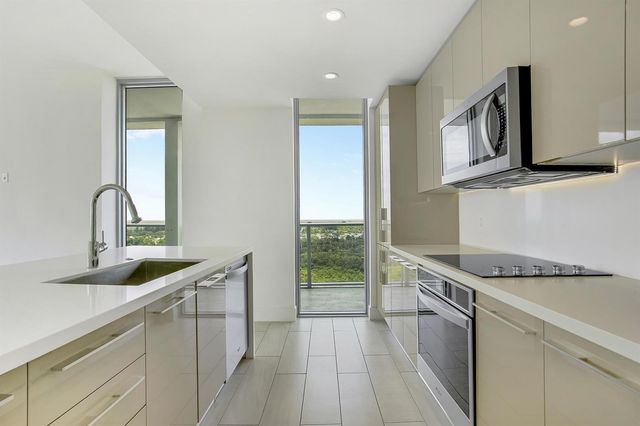 2000 Metropica Way 1503, Sunrise, FL 33323