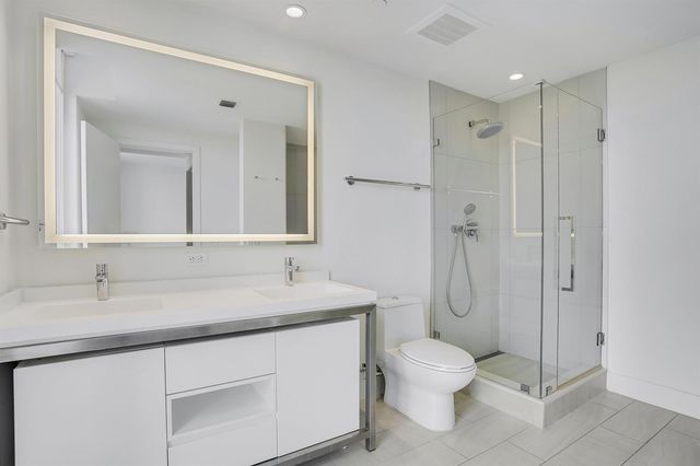 2000 Metropica Way 1503, Sunrise, FL 33323