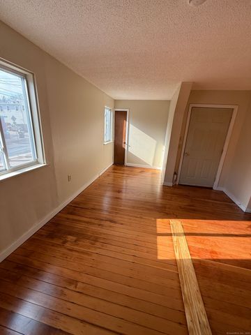 113 East Main Street, Thomaston, CT 06787