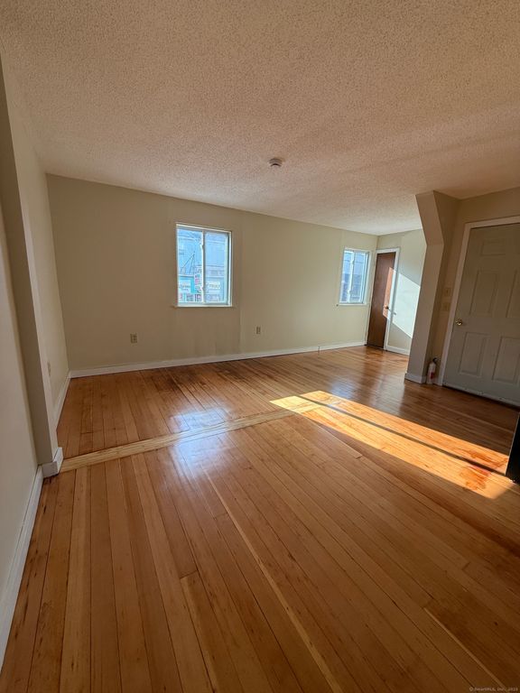 113 East Main Street, Thomaston, CT 06787