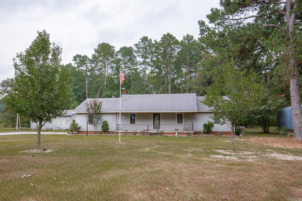 379 Grant County Rd 167077, Sheridan, AR 72150