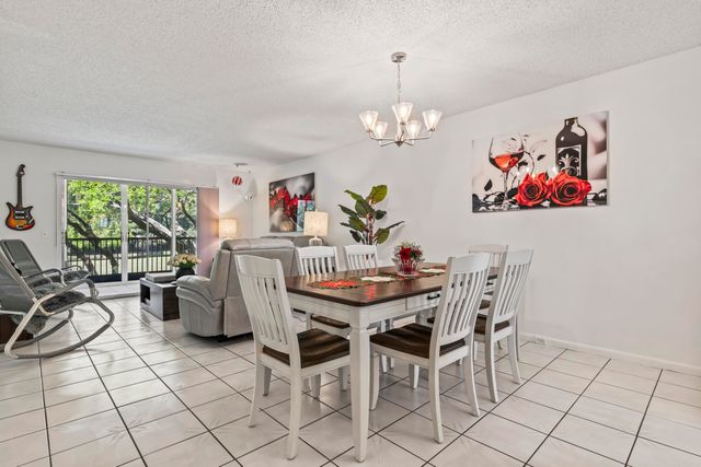 1000 SW 125th Avenue 211, Pembroke Pines, FL 33027