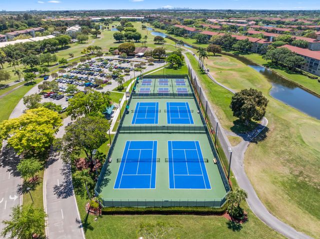 1000 SW 125th Avenue 211, Pembroke Pines, FL 33027