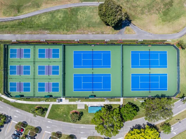 1000 SW 125th Avenue 211, Pembroke Pines, FL 33027