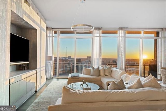 1065 Peachtree Street NE 3604, Atlanta, GA 30309