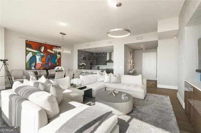 1065 Peachtree Street NE 3604, Atlanta, GA 30309