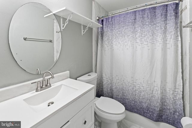 9710 ASHBOURN DR, Burke, VA 22015