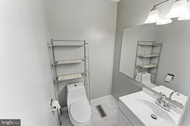 9710 ASHBOURN DR, Burke, VA 22015