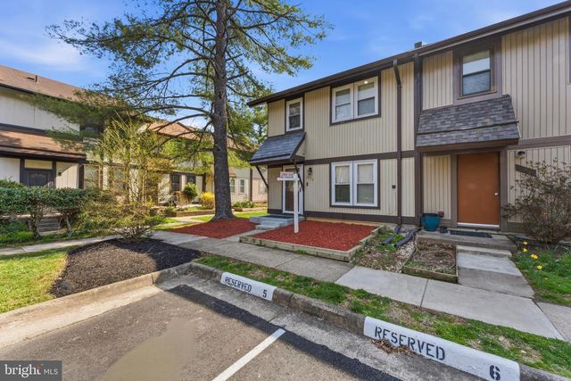 9710 ASHBOURN DR, Burke, VA 22015