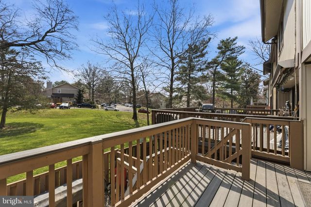 9710 ASHBOURN DR, Burke, VA 22015