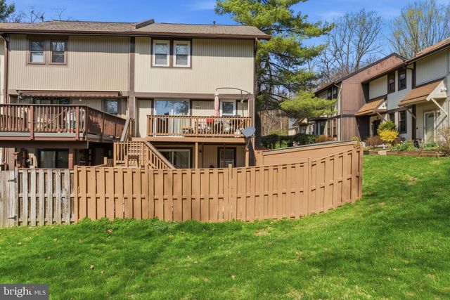 9710 ASHBOURN DR, Burke, VA 22015