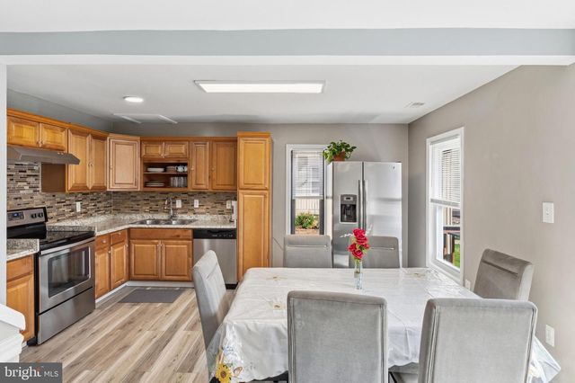 9710 ASHBOURN DR, Burke, VA 22015