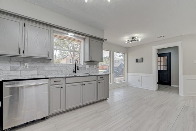 6503 Trailway Lane, Spring, TX 77379