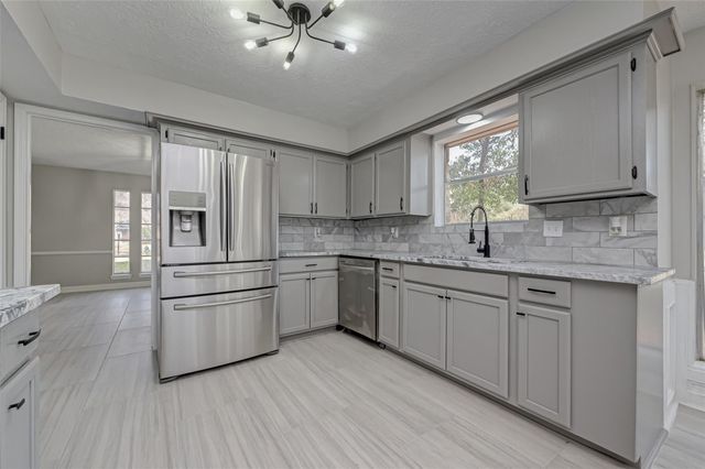 6503 Trailway Lane, Spring, TX 77379