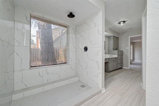 6503 Trailway Lane, Spring, TX 77379
