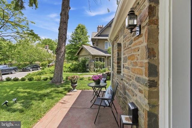 3226 W PENN ST, Philadelphia, PA 19129