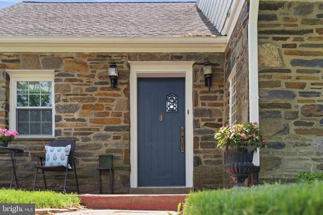 3226 W PENN ST, Philadelphia, PA 19129