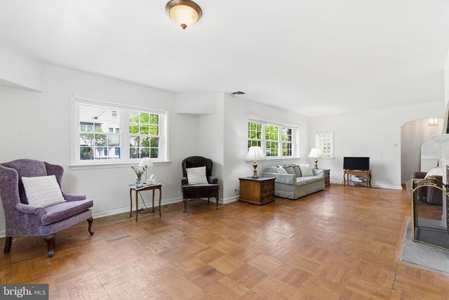 3226 W PENN ST, Philadelphia, PA 19129