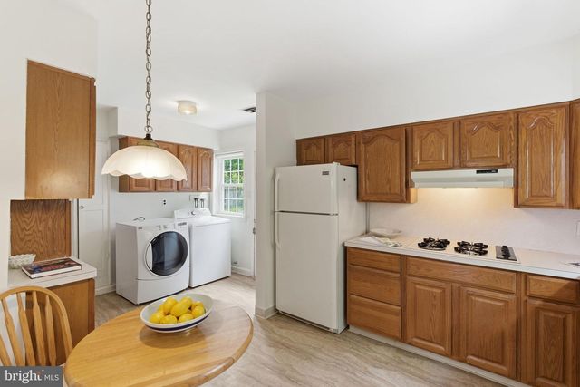 3226 W PENN ST, Philadelphia, PA 19129