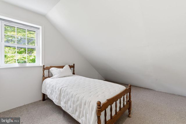 3226 W PENN ST, Philadelphia, PA 19129