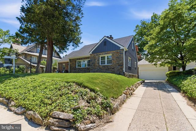 3226 W PENN ST, Philadelphia, PA 19129