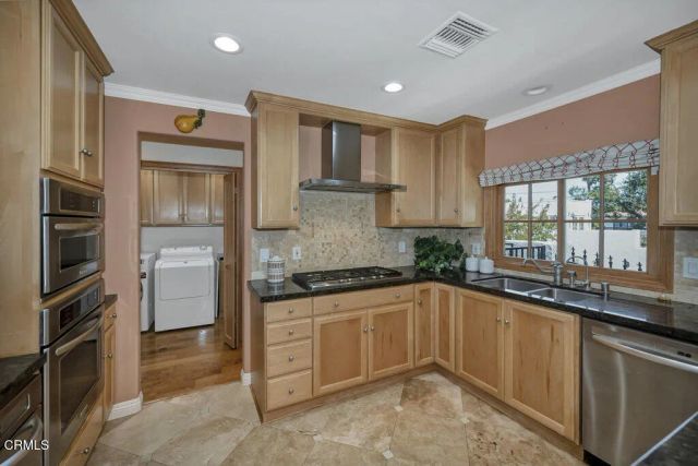 117 Brocadero Place, Pasadena, CA 91105