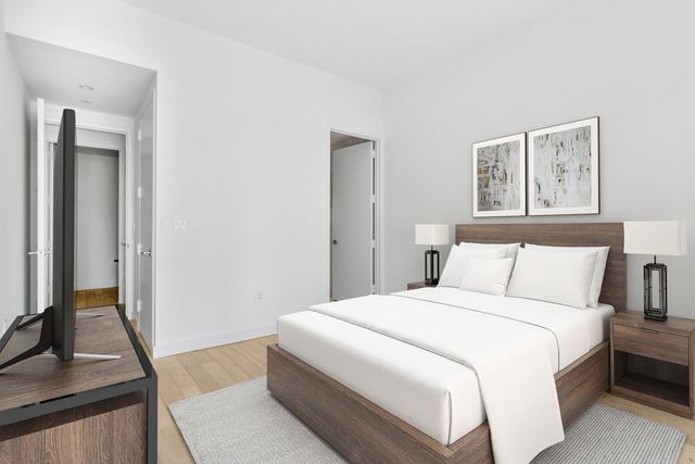 75 Wall St Apt 37K, New York City, NY 10005