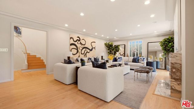 1506 Club View Drive, Los Angeles, CA 90024
