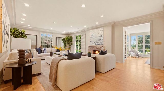 1506 Club View Drive, Los Angeles, CA 90024