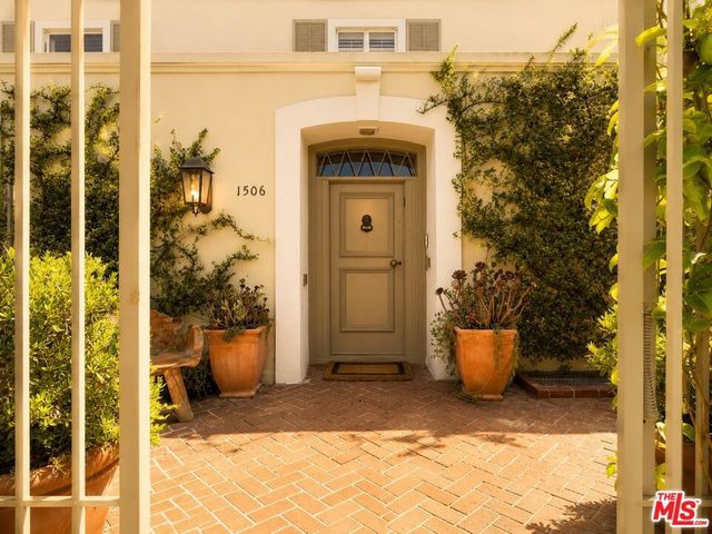 1506 Club View Drive, Los Angeles, CA 90024