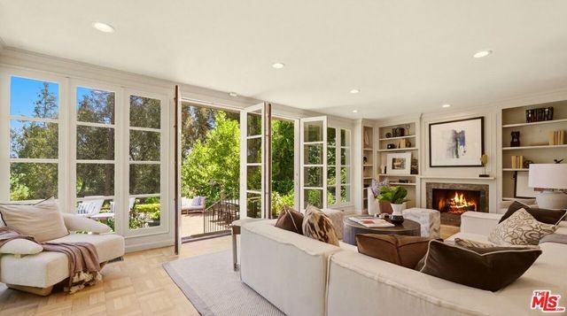 1506 Club View Drive, Los Angeles, CA 90024