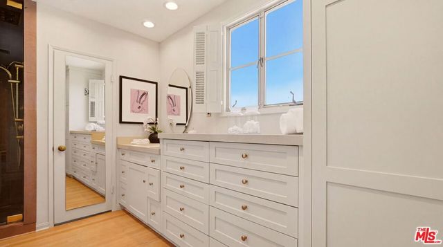 1506 Club View Drive, Los Angeles, CA 90024