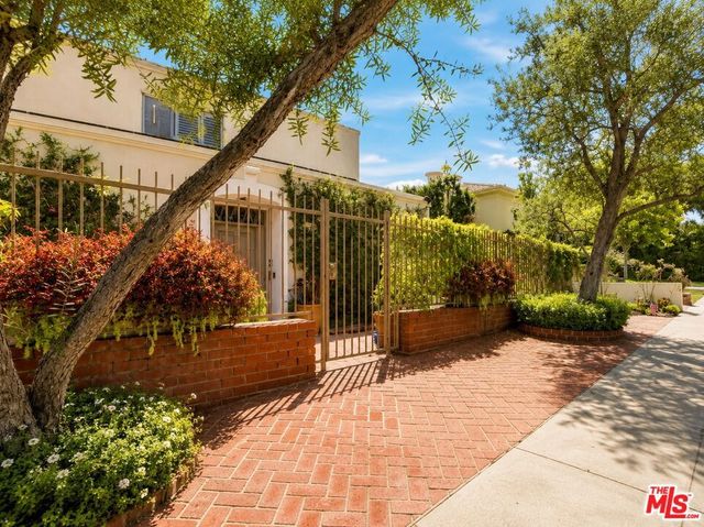 1506 Club View Drive, Los Angeles, CA 90024