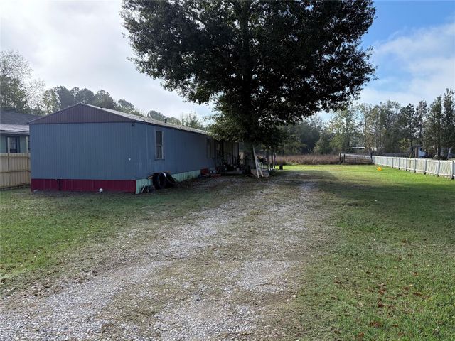 1570 County Road 3479a, Cleveland, TX 77327