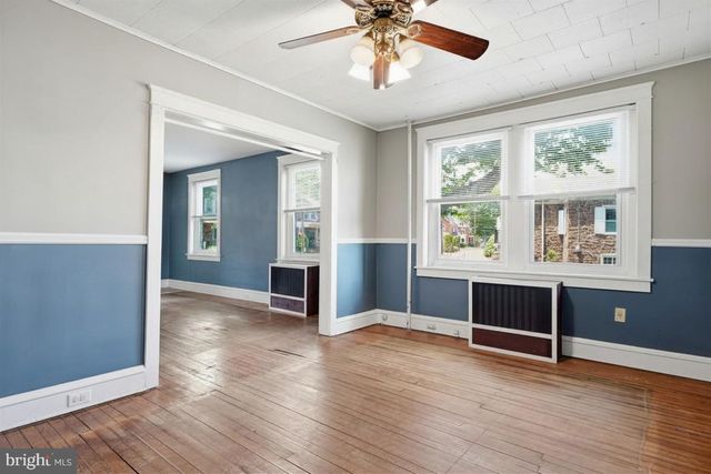 107 E MAIN ST, Pottstown, PA 19465