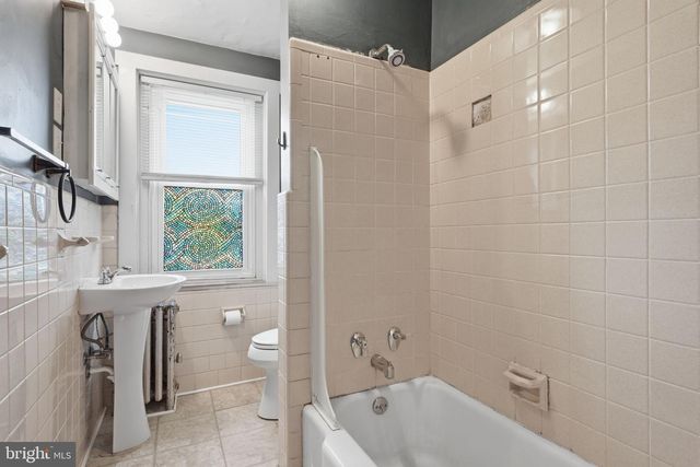 107 E MAIN ST, Pottstown, PA 19465