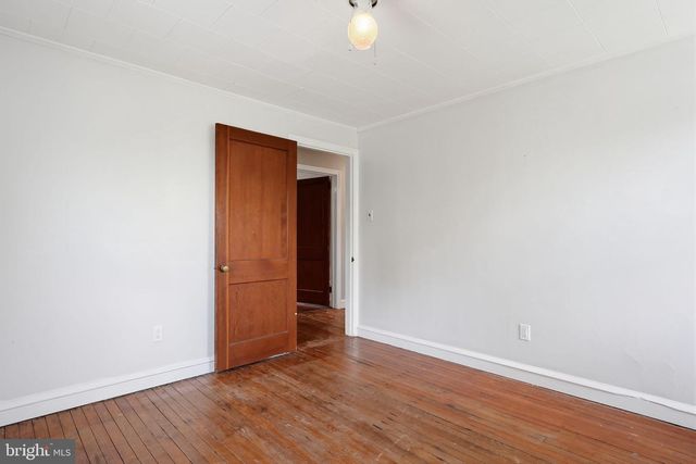 107 E MAIN ST, Pottstown, PA 19465