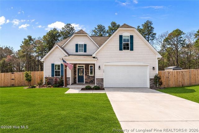158 Woodsrun Street, Raeford, NC 28376