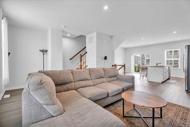 7 HAMILTON COURT, Pennsauken, NJ 08110