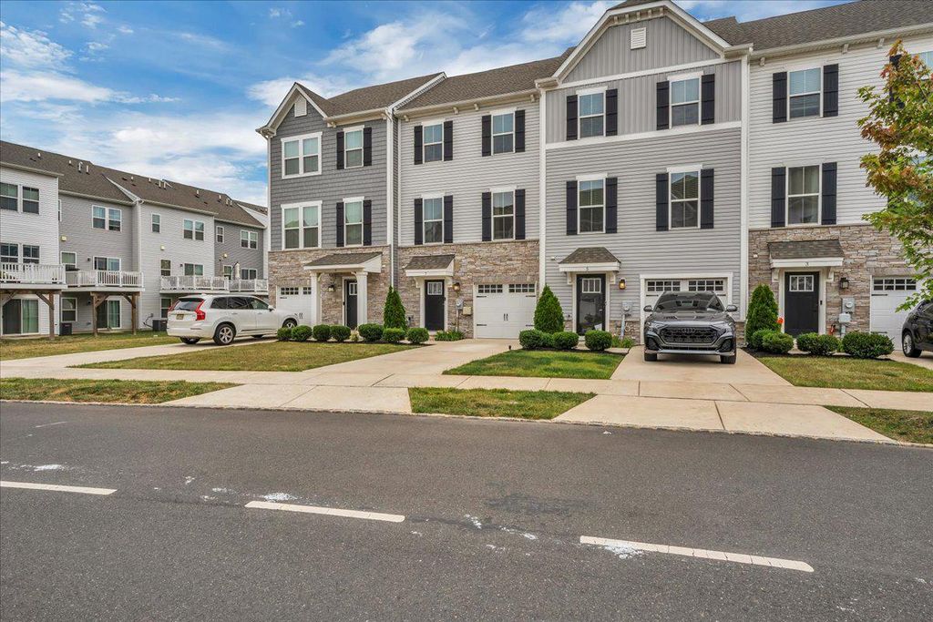 7 HAMILTON COURT, Pennsauken, NJ 08110