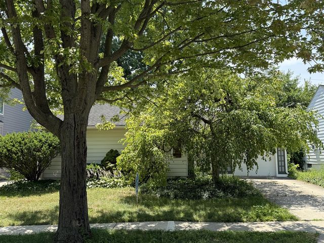 1810 Holland Street, Birmingham, MI 48009