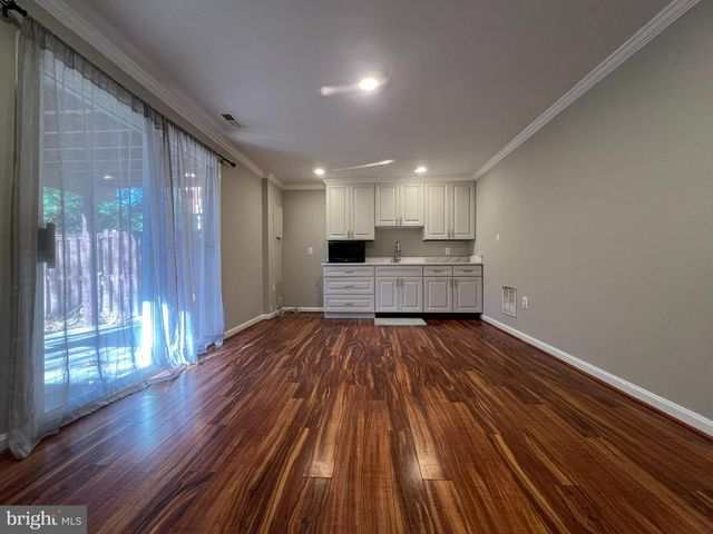 11020 OUTPOST DR, Gaithersburg, MD 20878
