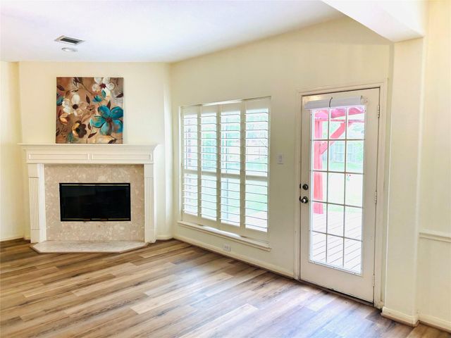 3602 Garrettsville Drive, Pearland, TX 77584