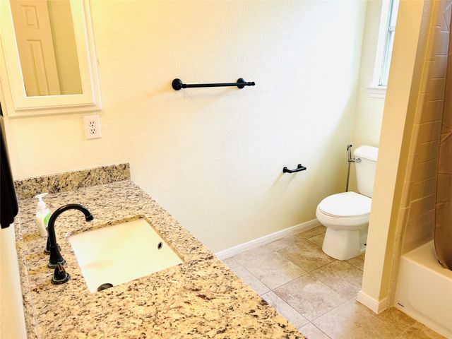 3602 Garrettsville Drive, Pearland, TX 77584