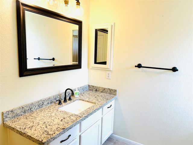 3602 Garrettsville Drive, Pearland, TX 77584